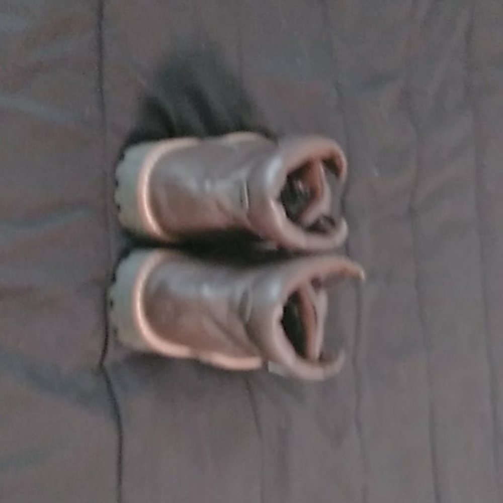 Boots - Picture 3 of 4